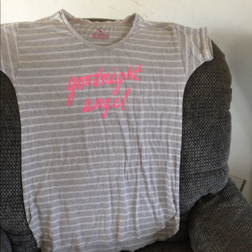 VS sleep shirt